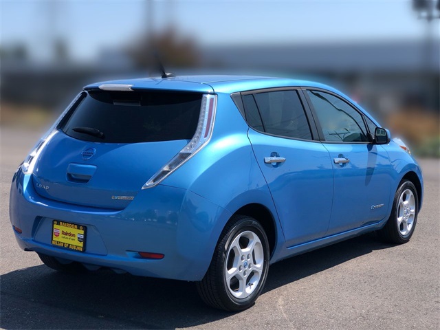 Pre-Owned 2013 Nissan Leaf SV 4D Hatchback in Auburn #DC409287 ...